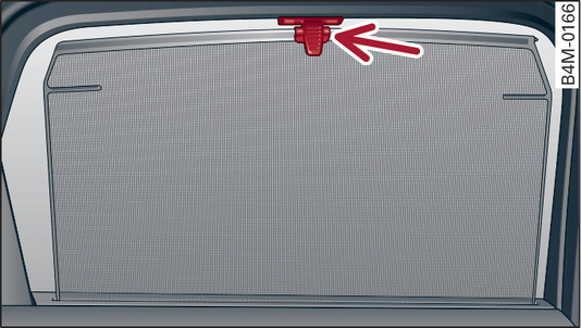 Илл. 52 Задняя дверь: солнцезащитная штора